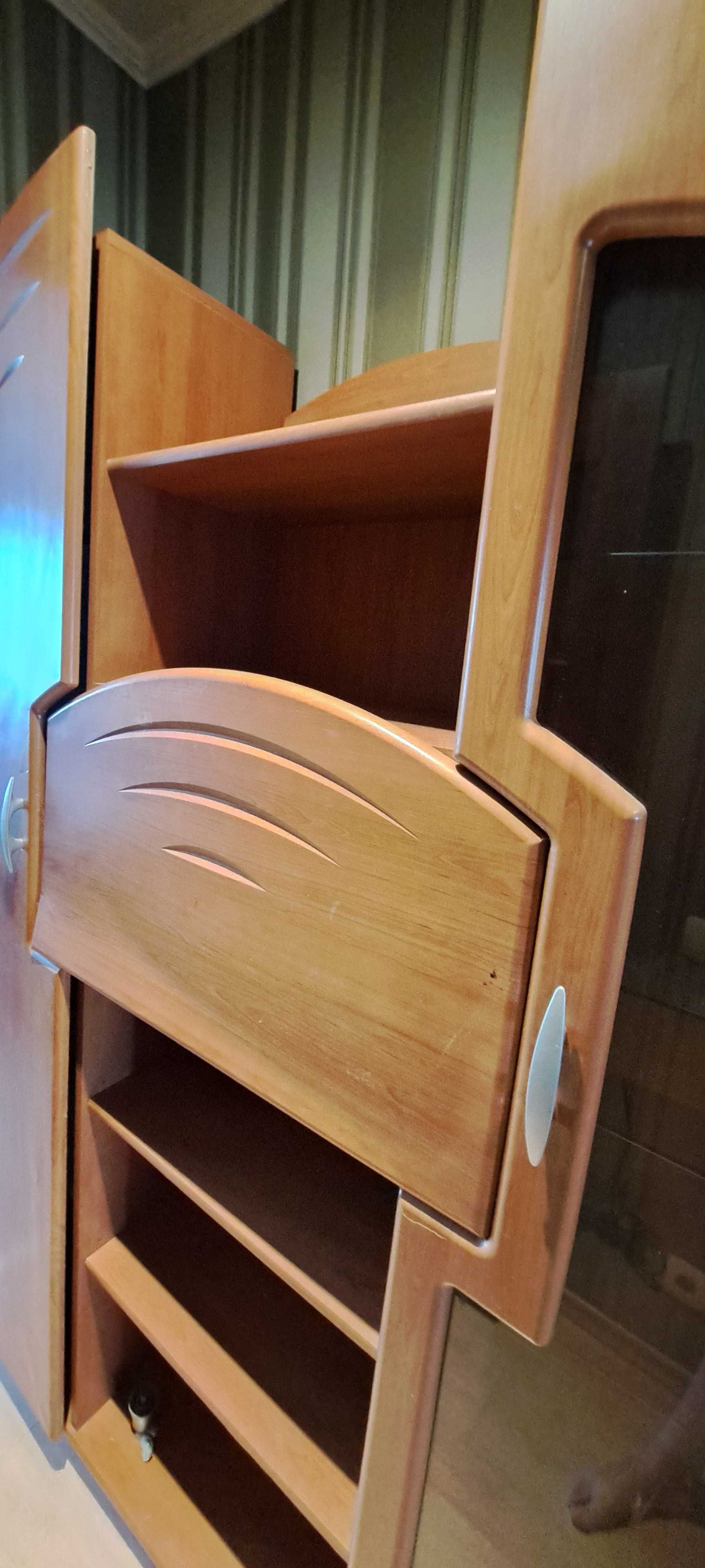 Продам шафу для речей