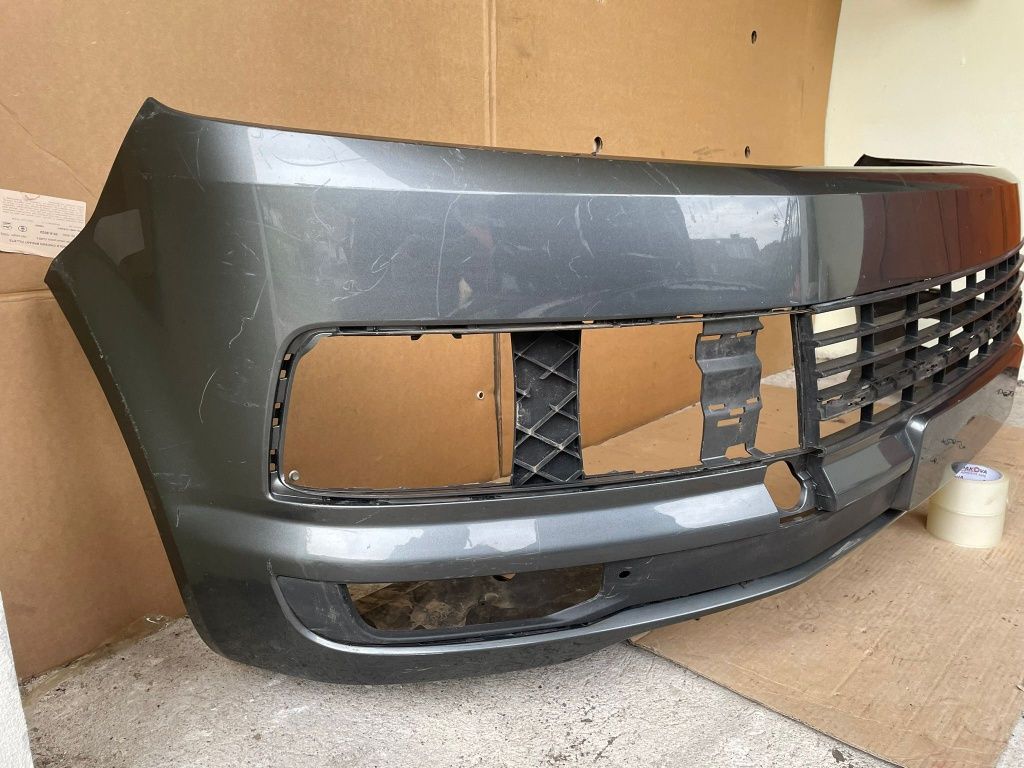 VW Transporter T6 Zderzak Przód