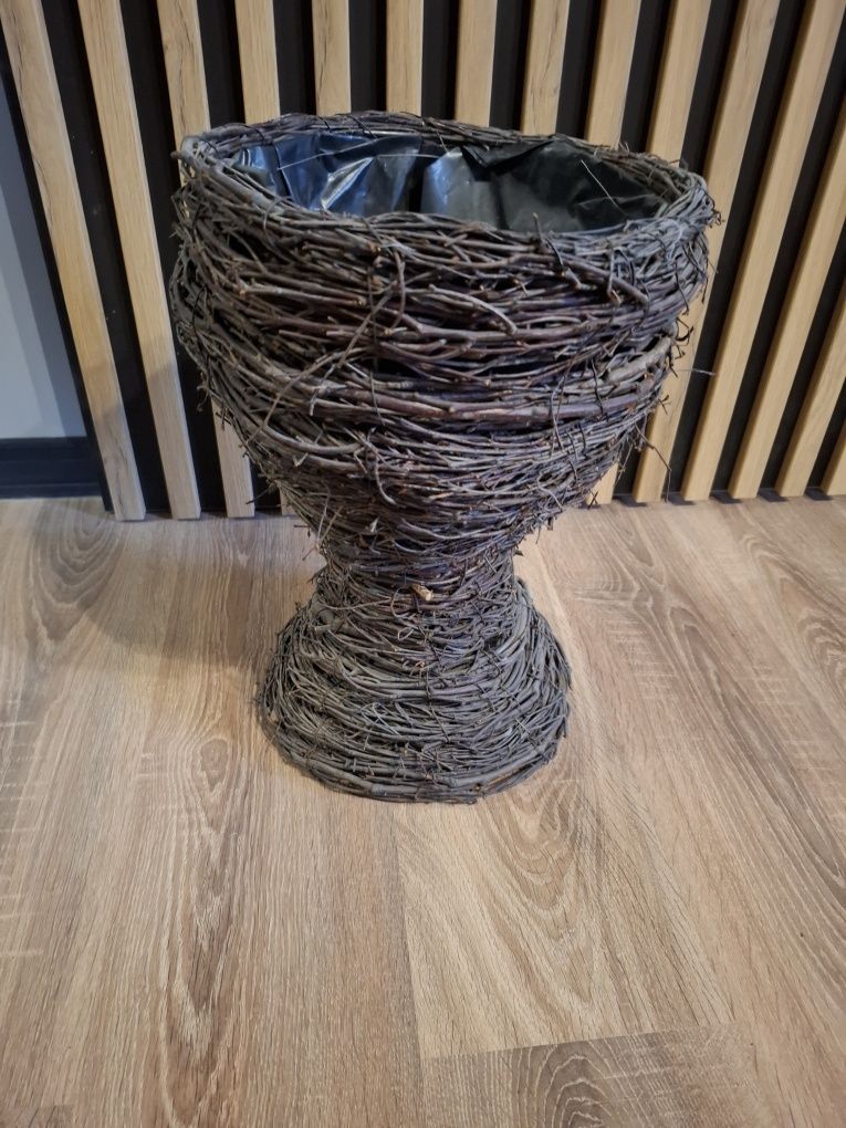 Piękna ozdobna donica