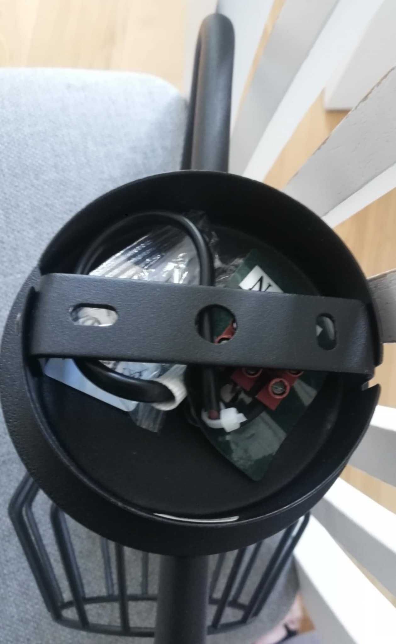 Kinkiet lampa oprawka Palmorla E27 czarno-drewniany