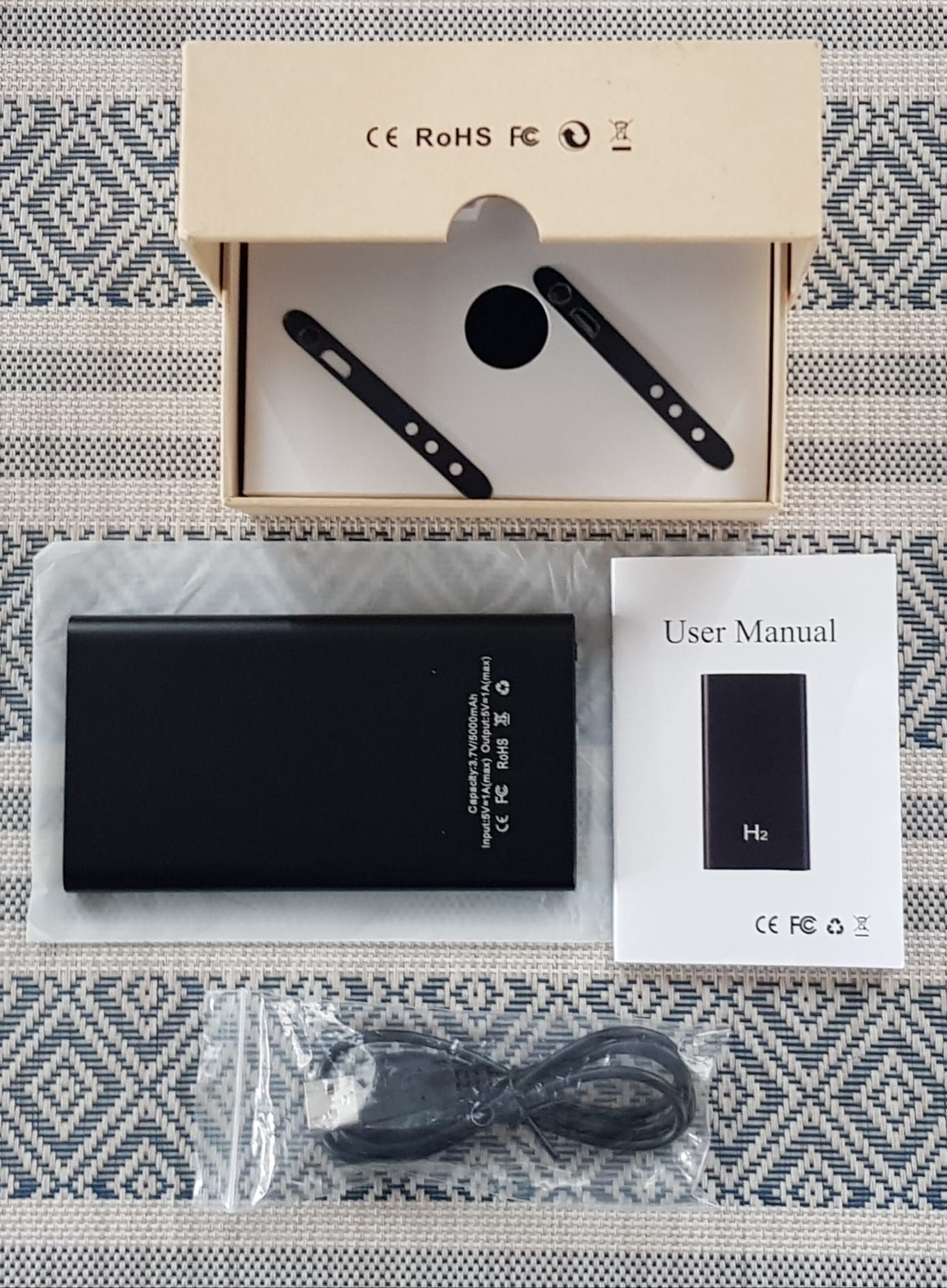 Mini kamera szpiegowska z powerbank H2