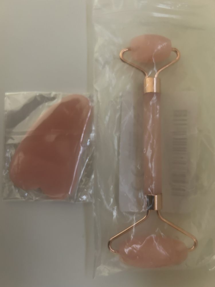Gua sha e jade roller