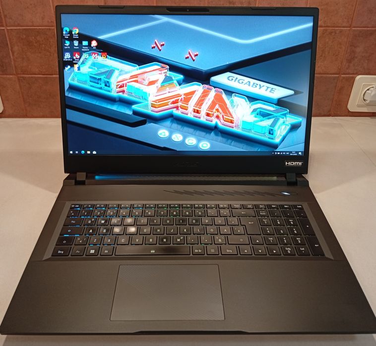 Ноутбук/ігровий/Gigabyte/i7/13620h/32 Ram/512ssd/rtx 4070/8gb/17,3/240