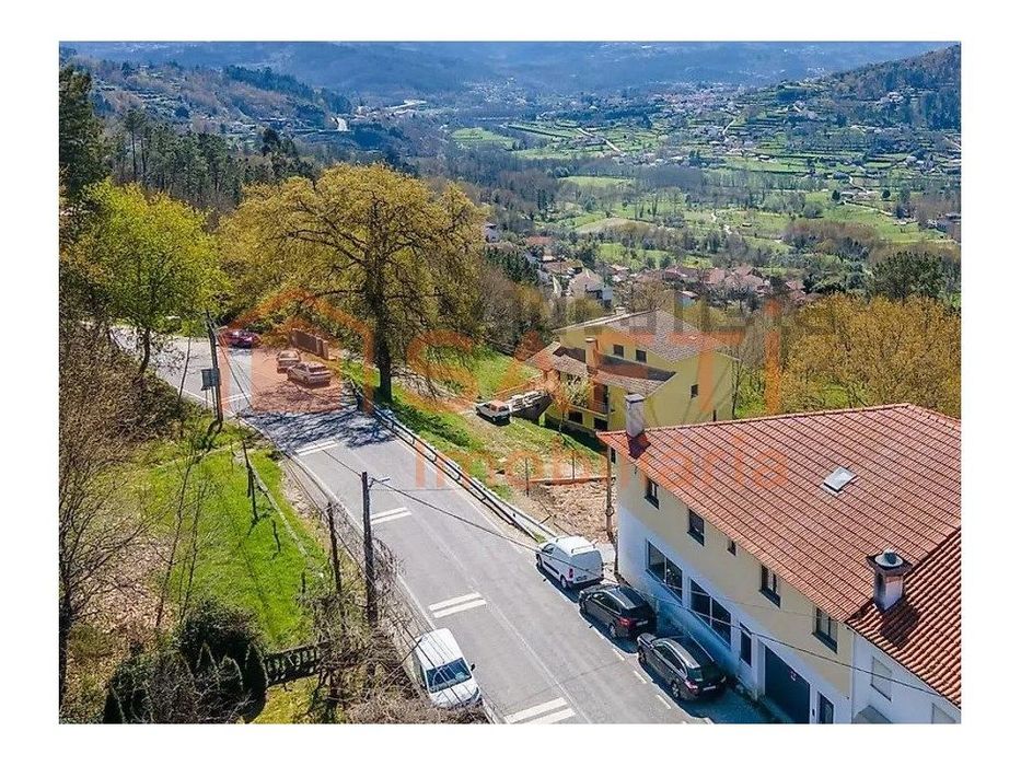 Espaço comercial RC à venda, com 167 m2