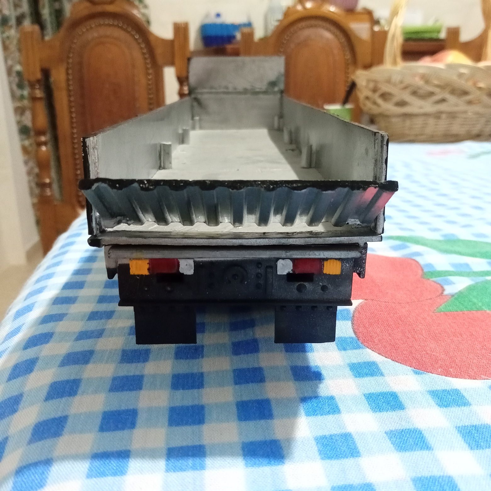 Miniatura camião MAN F 2000 1/32