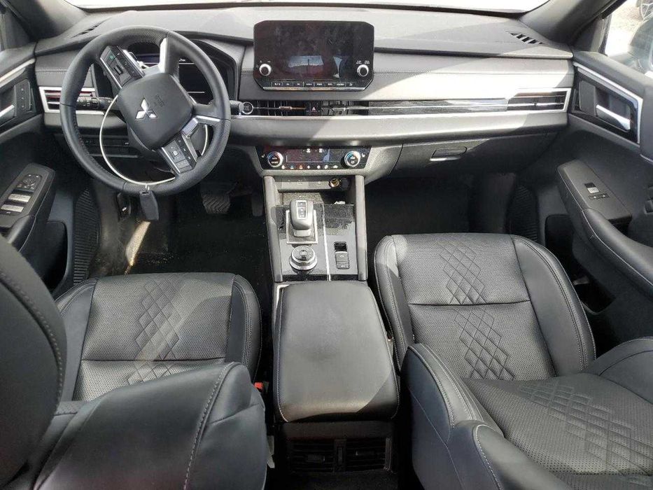 2024 Mitsubishi Outlander SEL