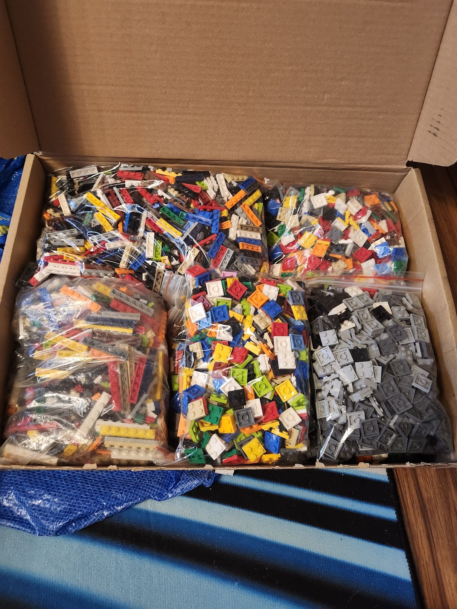 Mix Lego klocki drobne ,segregowane , nadruk , koła ,szyby