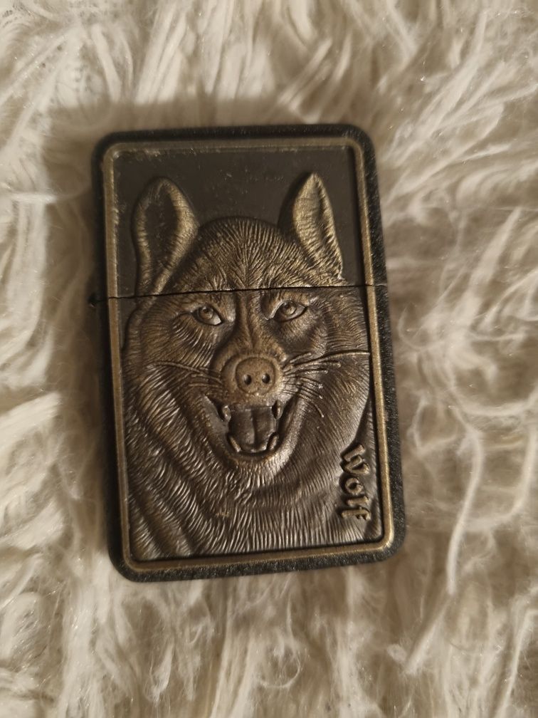 Zippo zapalniczka na benzynę Wolf Wilk