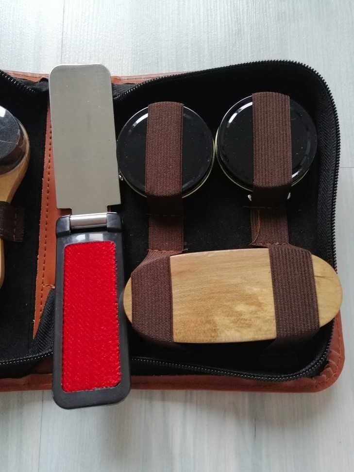 Zestaw do czyszczenia butów Czas by zabłysnąć. Bogaty zestaw. Nowy.