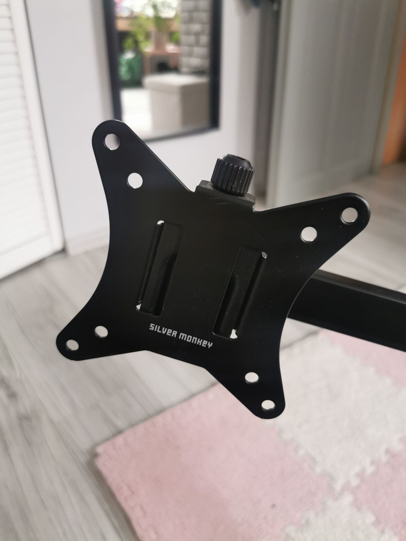 SILVER MONKEY uchwyt pod monitor