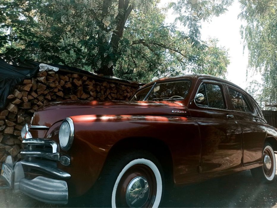 Ретро автомобіль