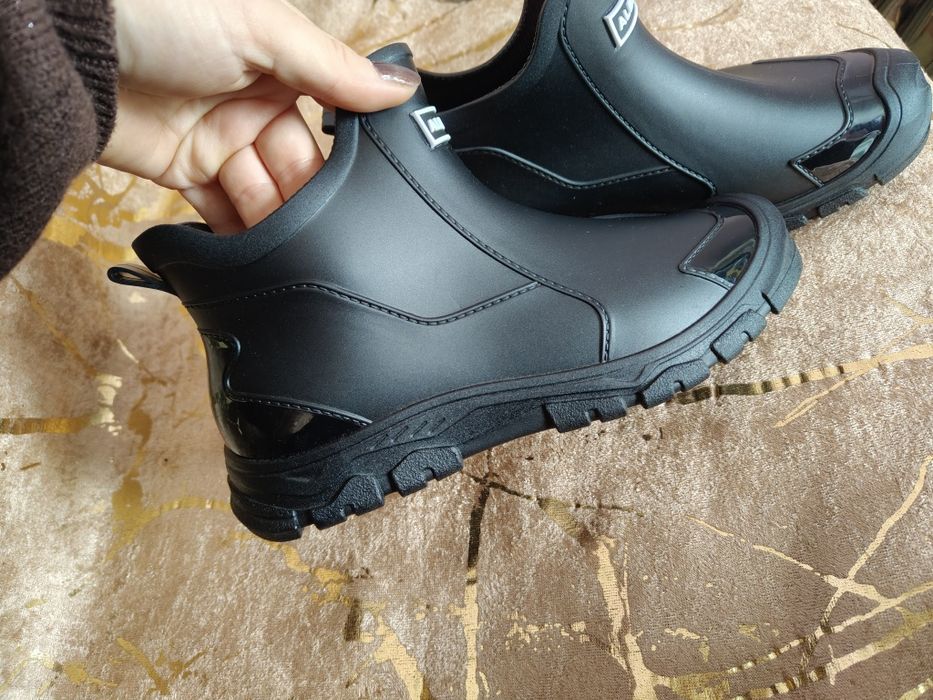 Buty deszczowe/KALOSZE - jednokolorowe, antypoślizgowe Buty deszczowe