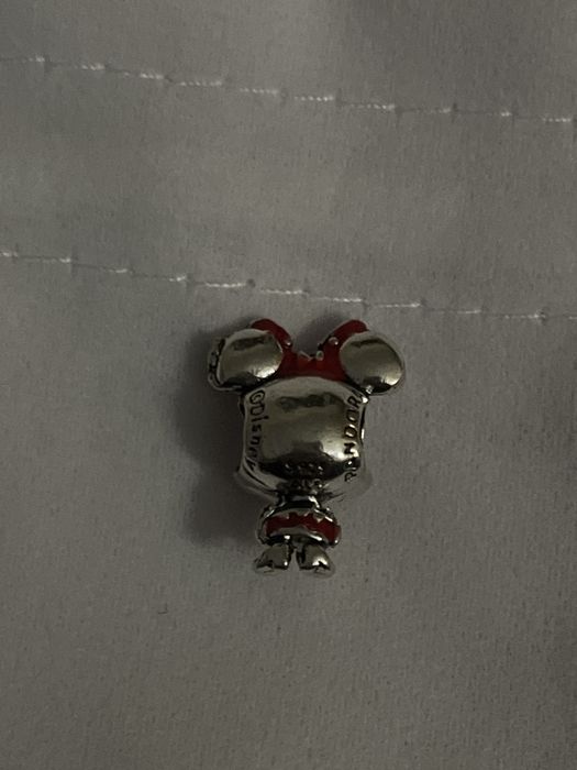 Peça Minnie Pandora Disney