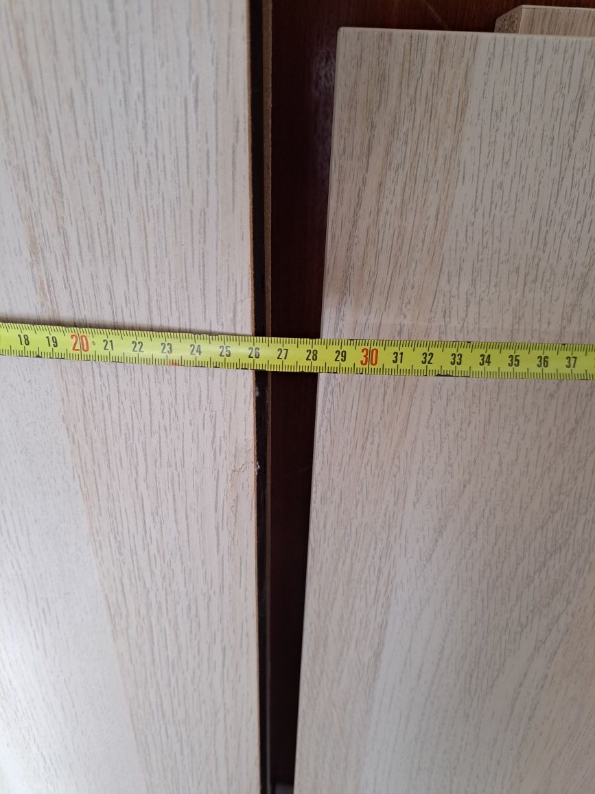 Prateleiras IKEA carvalho claro – 120cm e 180cm