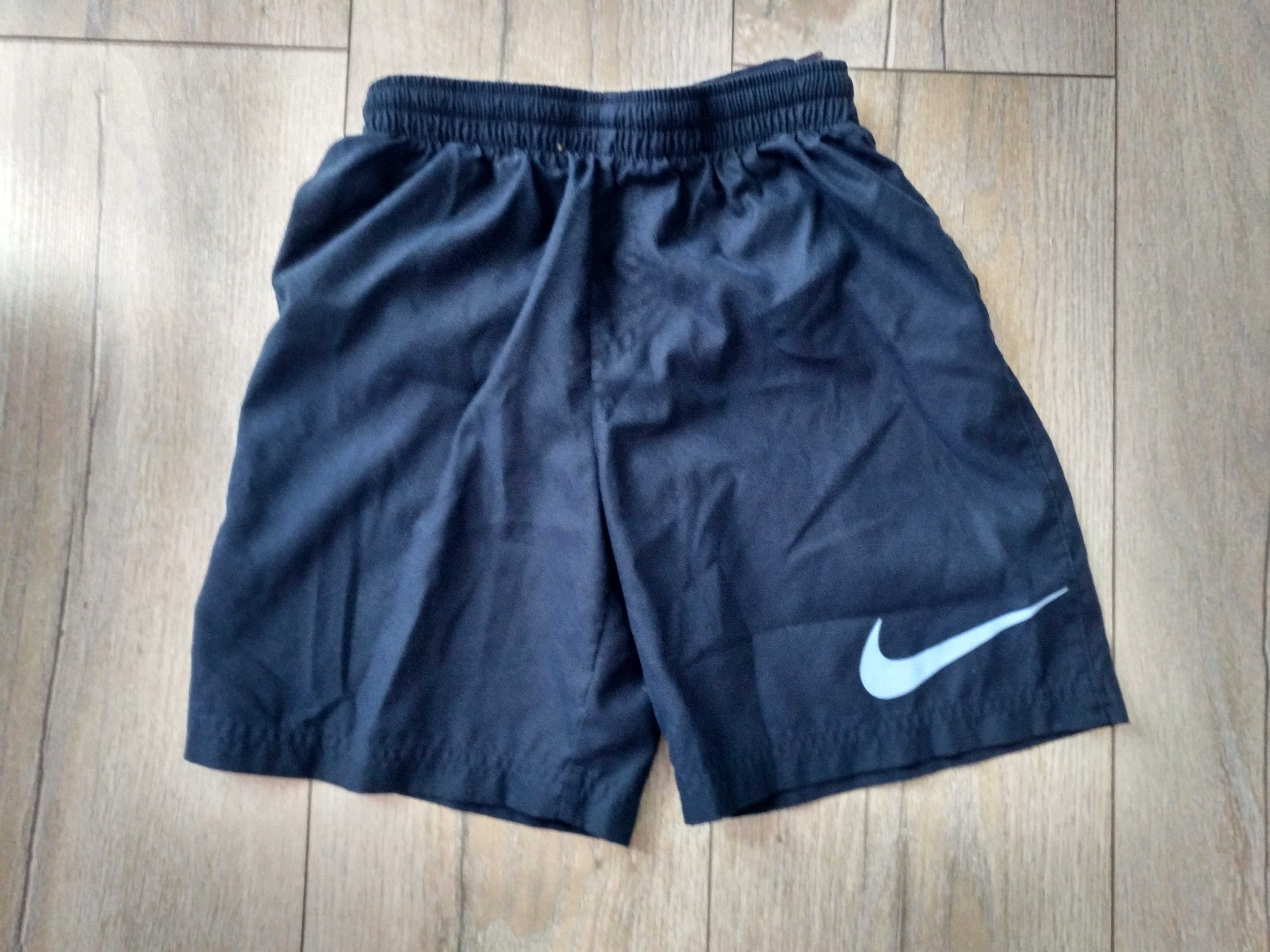 Spodenki Nike 6-7 lat