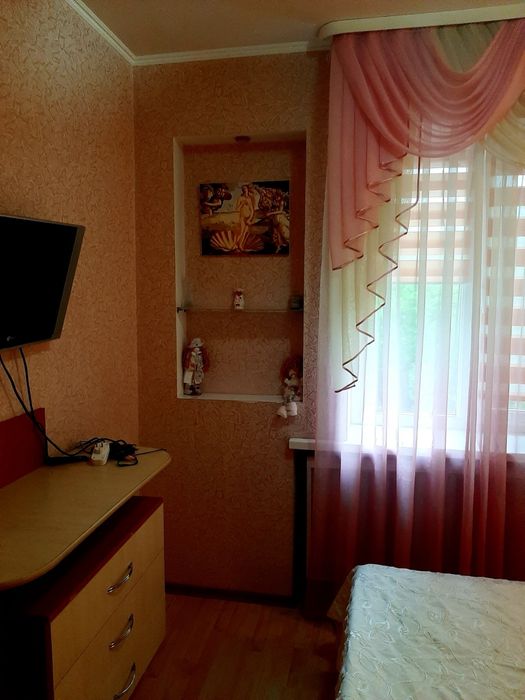 Оренда 2-х кім квартури посуточно , горняцкий