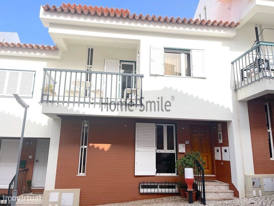 Moradia Com Terraço. Mobilada E Equipada