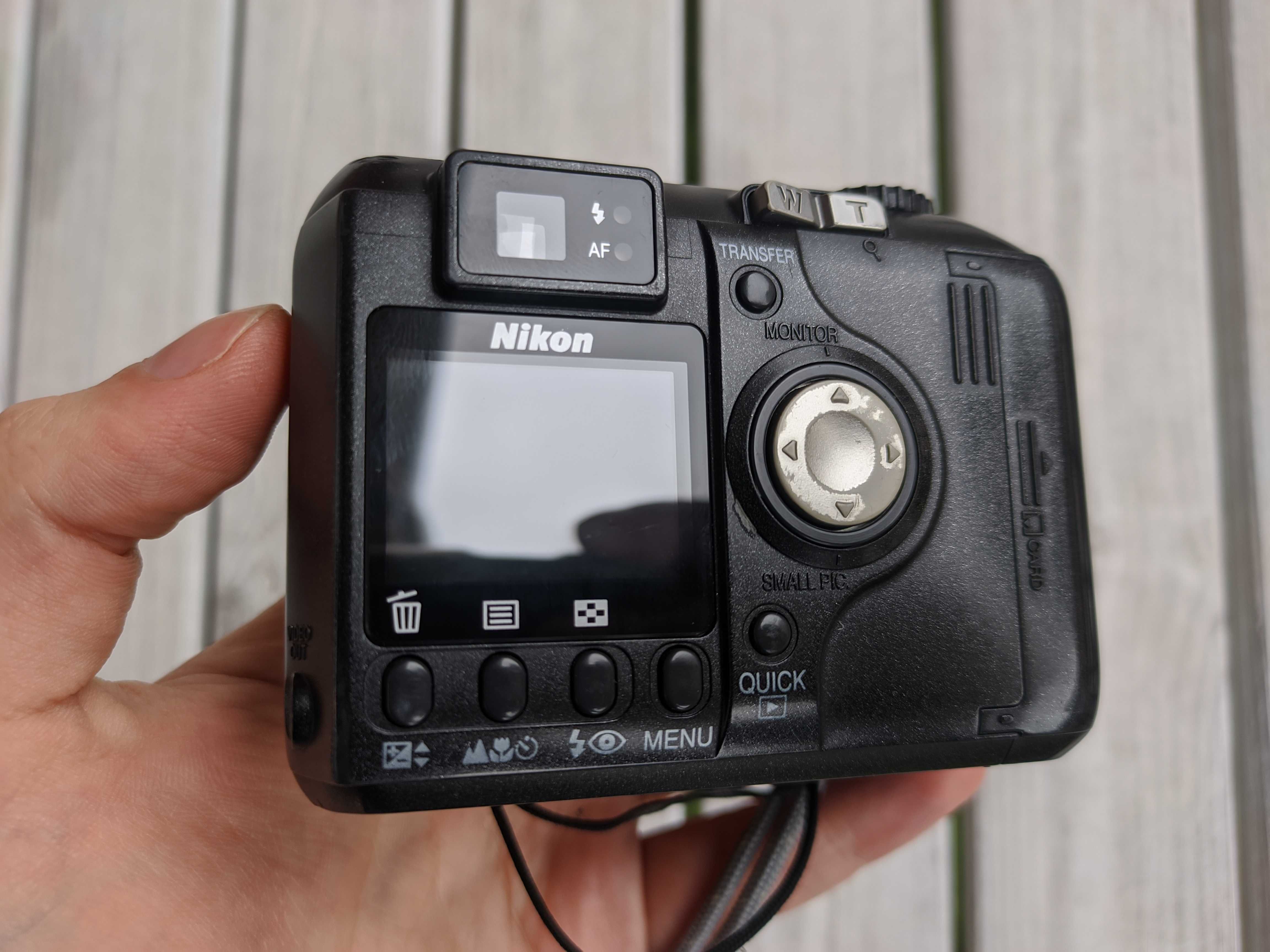 Nikon Coolpix 4300