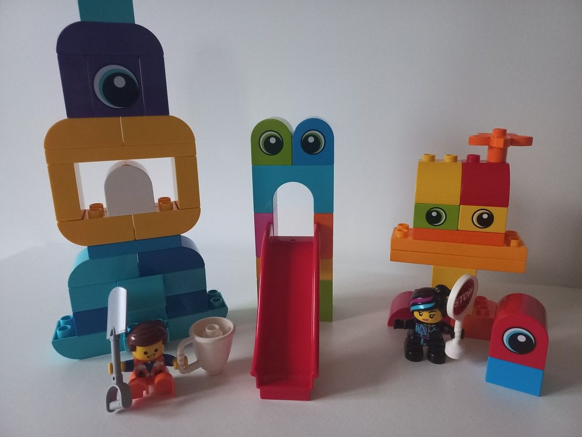 Zestaw Lego Duplo- Movie- Goście z planety u Emmeta i Lucyta