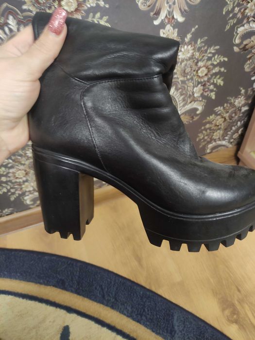 Жіноче взуття зимове б в