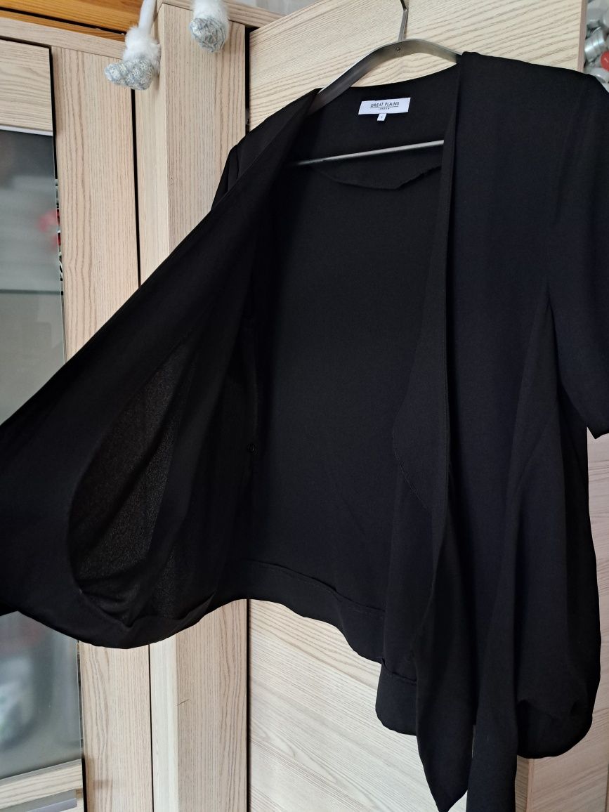 Elegancka czarna narzutka rozmiar S bolerko Great Plains London