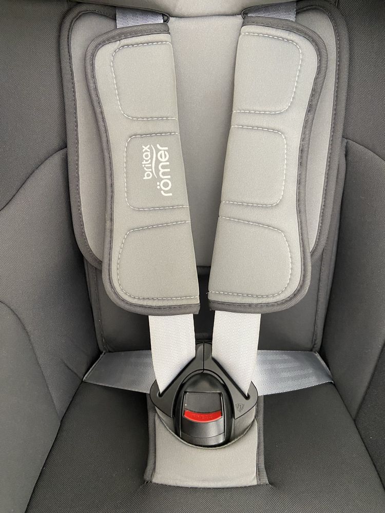 Автокрісло Britax romer TriFix2 i-Size Storm Grey