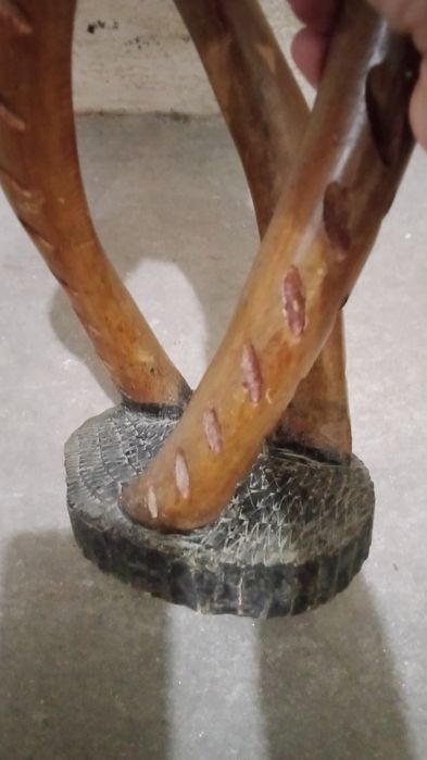 Cinzeiro artesanal de arte africana