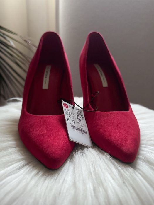 Sapatos de salto alto, Lefties