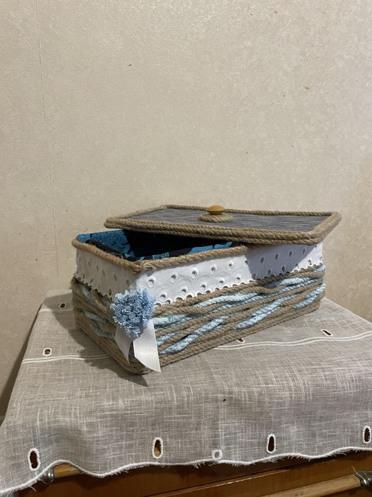 Продаю   своіі роботи ялинок і кошиків