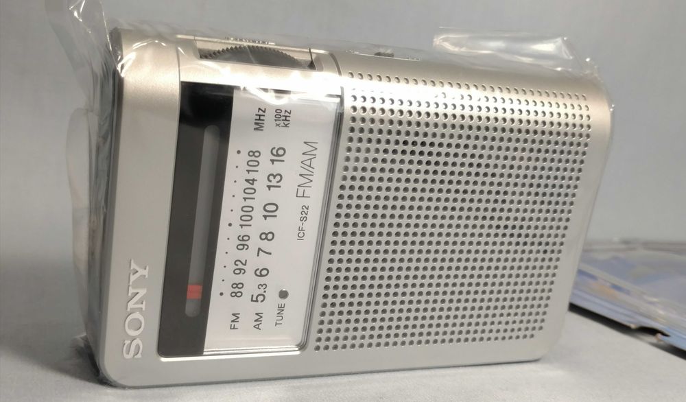 Портативне радіо Sony ICF-S22 AM/FM