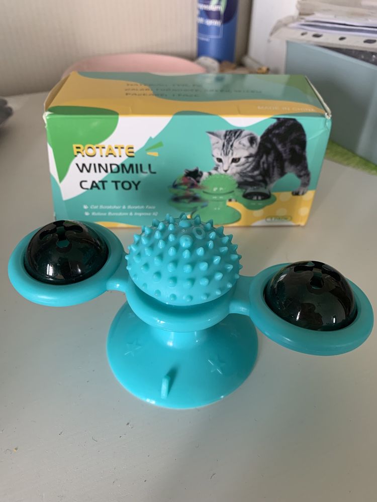 Играшка для котика