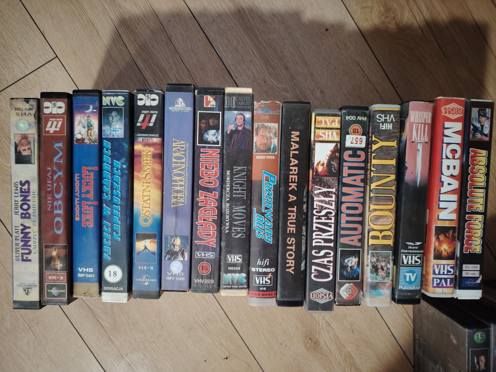 Oryginalne kasety vhs z filmami