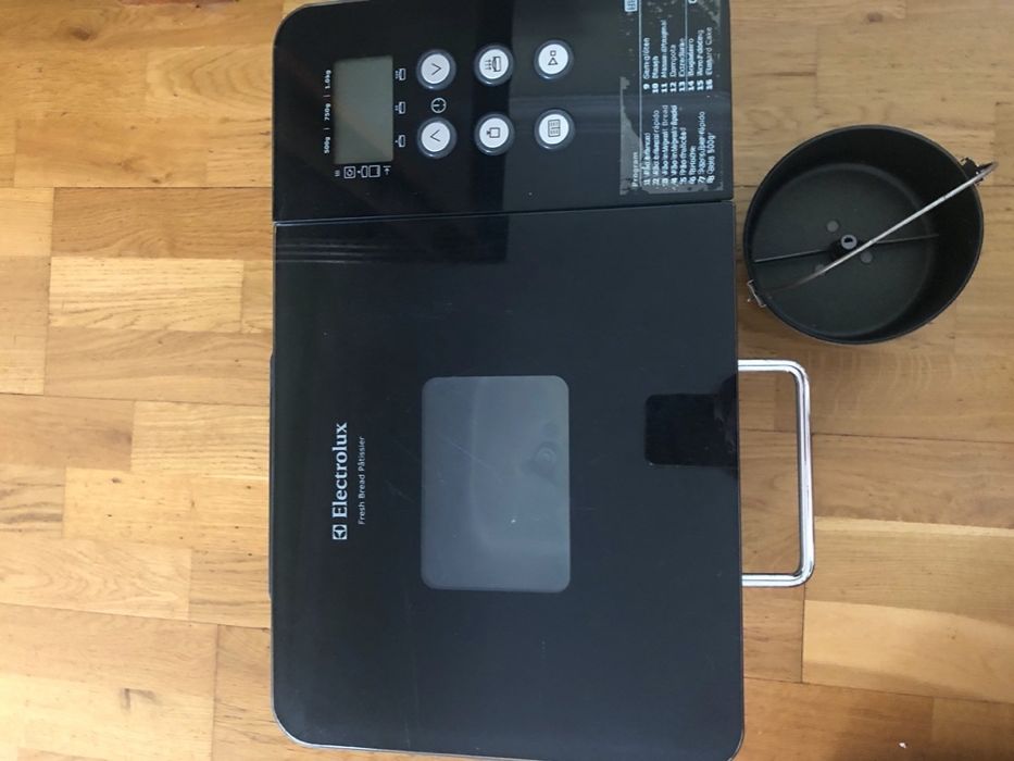 Máquina de pão Electrolux