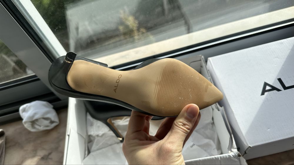 Sapatos ALDO novos