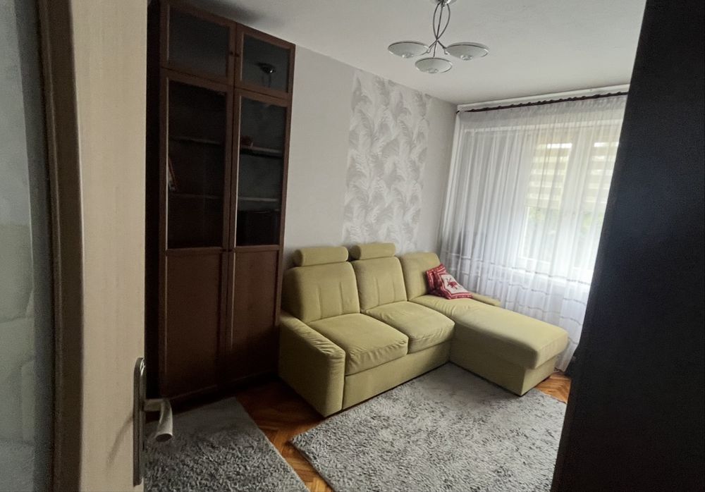 Sprzedam  narożnik rozkładany super stan wygodny helvetia furniture