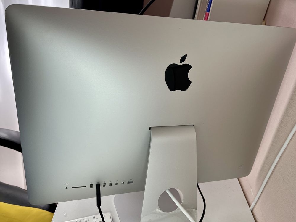 Imac 21,3 4K model MK452PL/A як новий, немає слідів користування