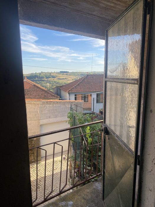 Vende-se casa Tipica em Pedra