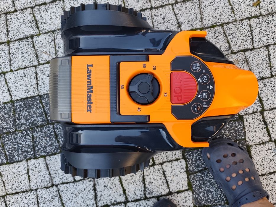 Kosiarka robot do trawy