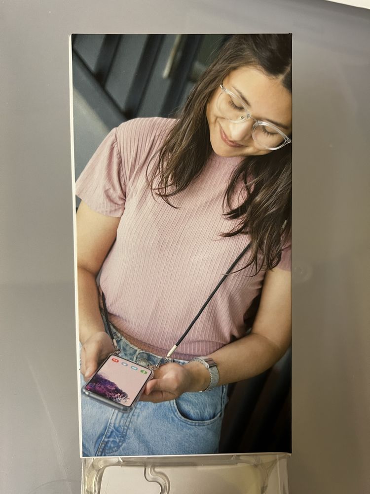 Etui futerał case samsung galaxy A72 5G  NOWY hit lata na sznurku