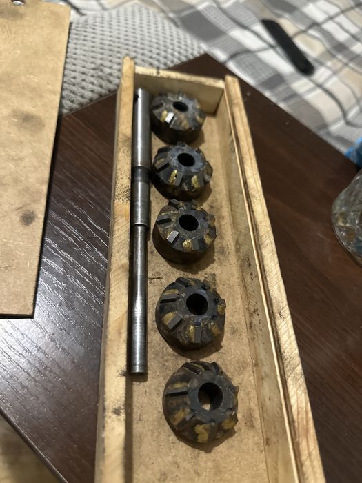 шарошки для сідел клапанів