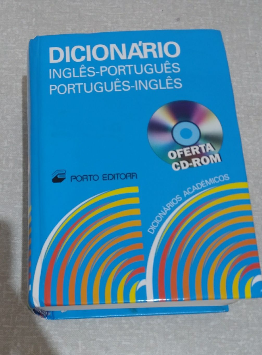 Dicionário académico inglês - português ; português - inglês
