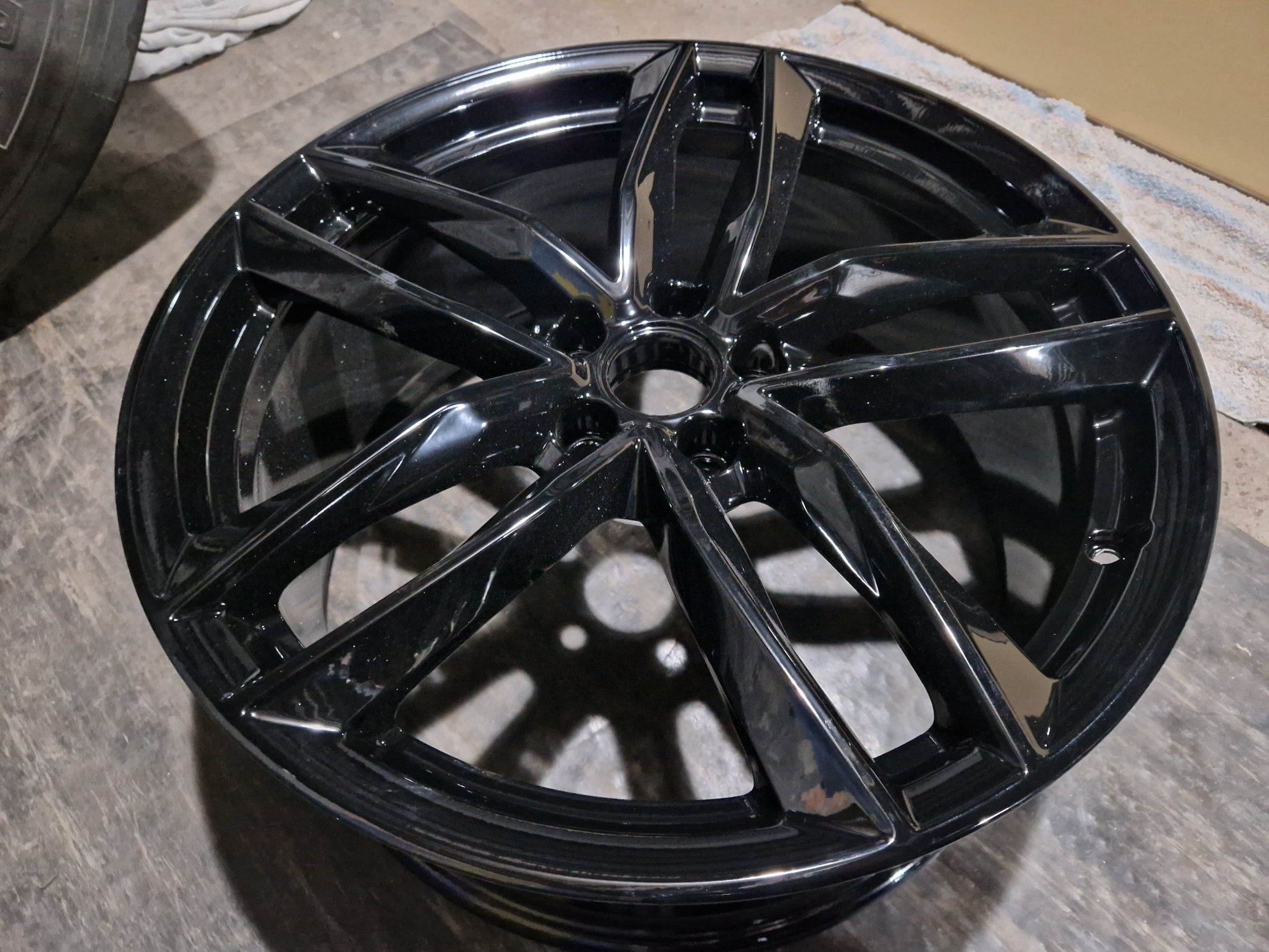 Oryginalne Felgi Audi A6 S6 C7 C8 S-line 4G9 20 cali 5x112 et43 8,5J