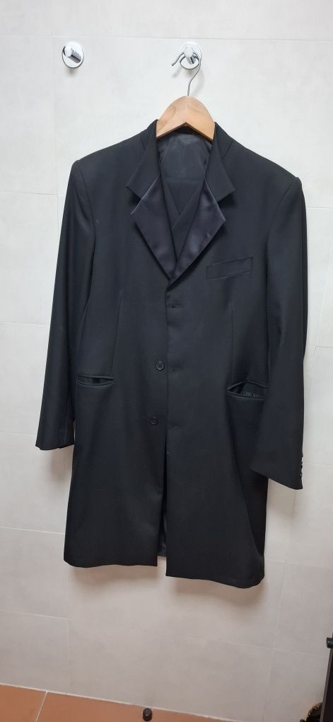 Traje académico masculino Universidade Lisboa