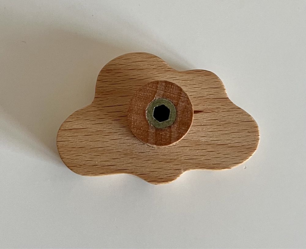 Dziecięcy drewniany uchwyt meblowy chmurka