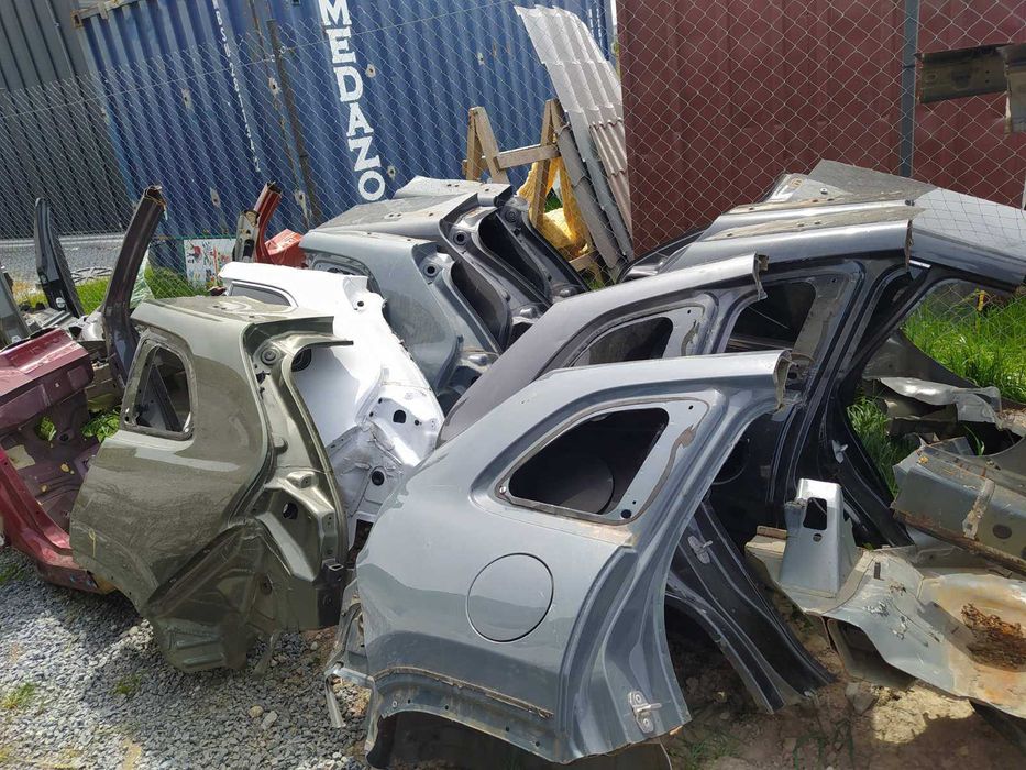 Jeep Cherokee kl Джип Чероки  четверть крыло заднее Комплект Разборка