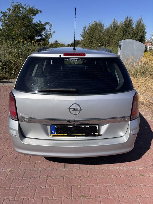 Opel Astra III 2008 1,7 cdti bogate wyposażenie + koła zimowe gratis
