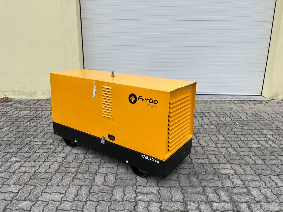 Gerador 44 kva de 2023