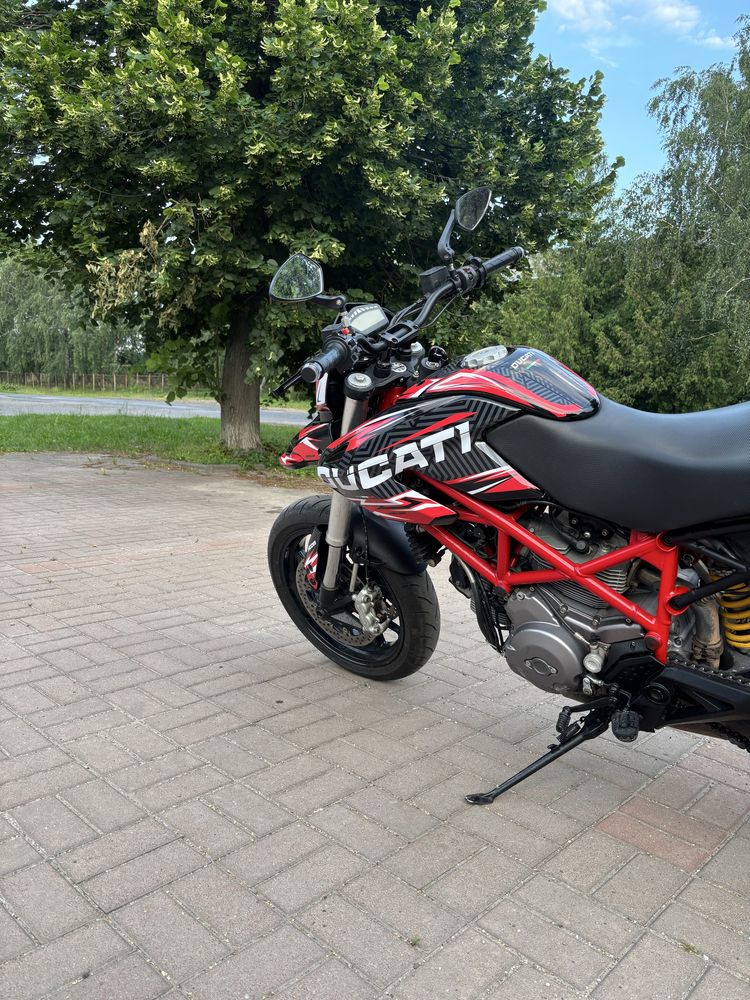 DUCATI Hypermotard 796