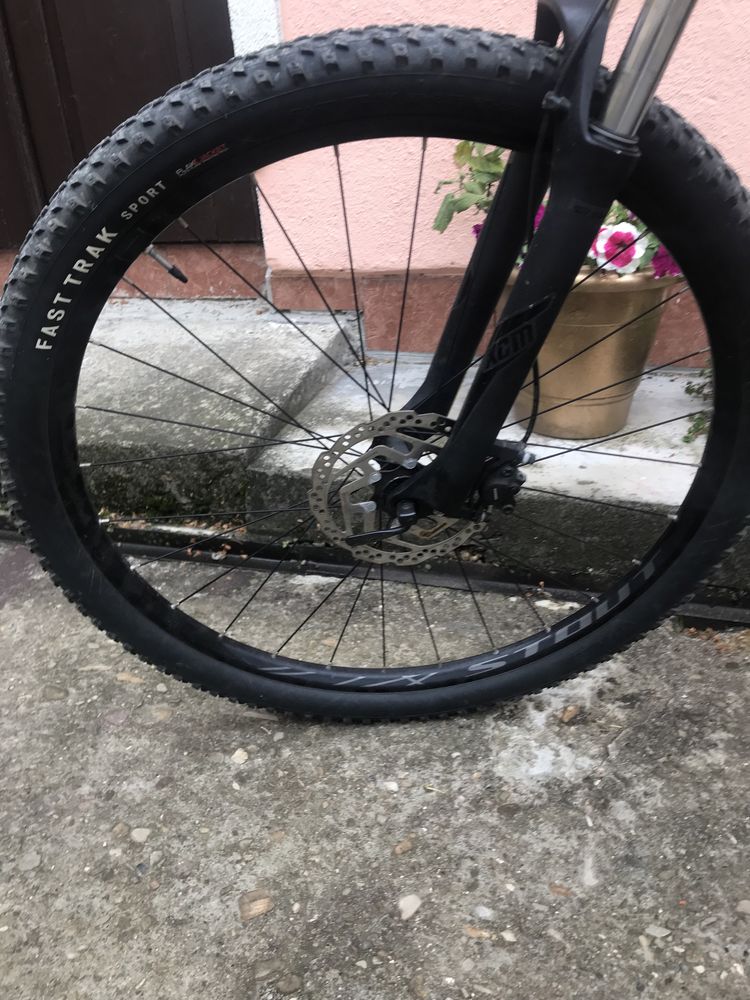 Велосипед Specialized ROCKHOPPER 29 2023