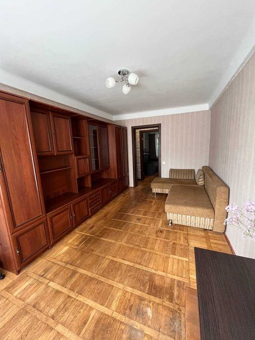 Сдам 2к,Шевченківський р-н,Нивки,Стеценко 9(Інтернаціональна площа)